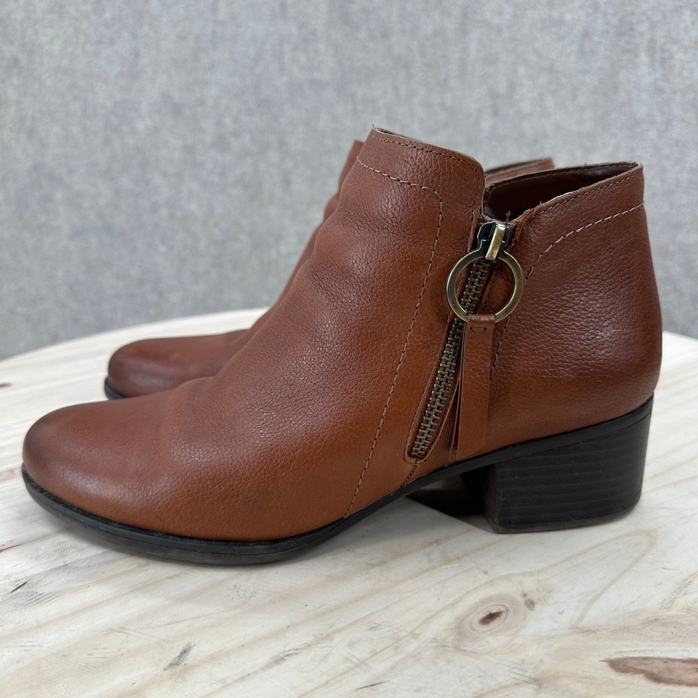 Naturalizer Denali Brown Leather Ankle Boots 9W Ring Zipper Low Block Heel